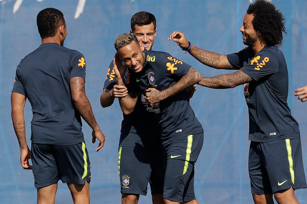 Neymar trata de superar lo vivido en el duelo ante Costa Rica