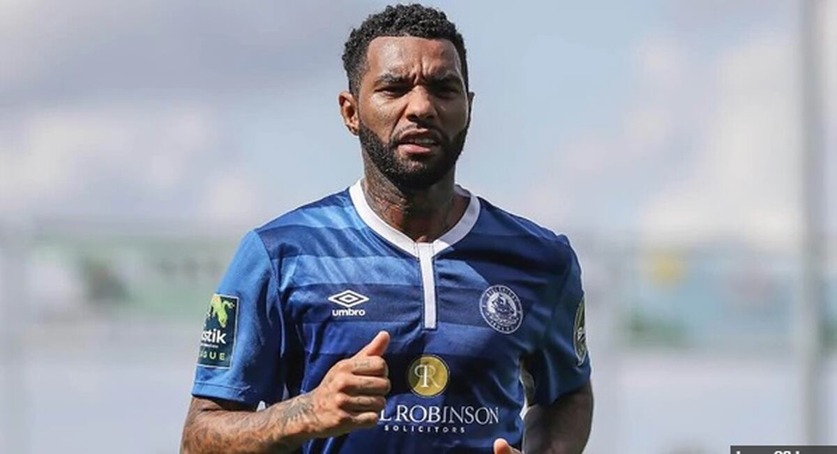 Futbolista inglés grababa cine porno con su esposa