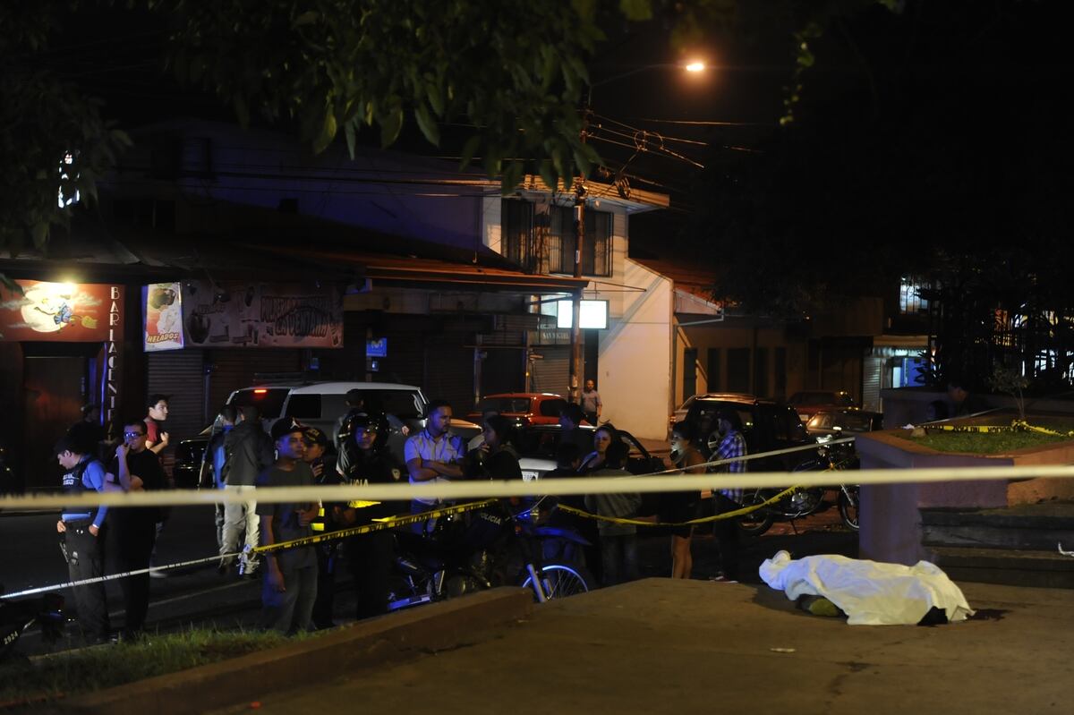 Doble asesinato sacude fiestas en El Carmen de Alajuela - La Teja