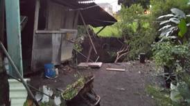 Afectada por primeras lluvias en Alajuela: “Pensé que mi casa iba a desaparecer”