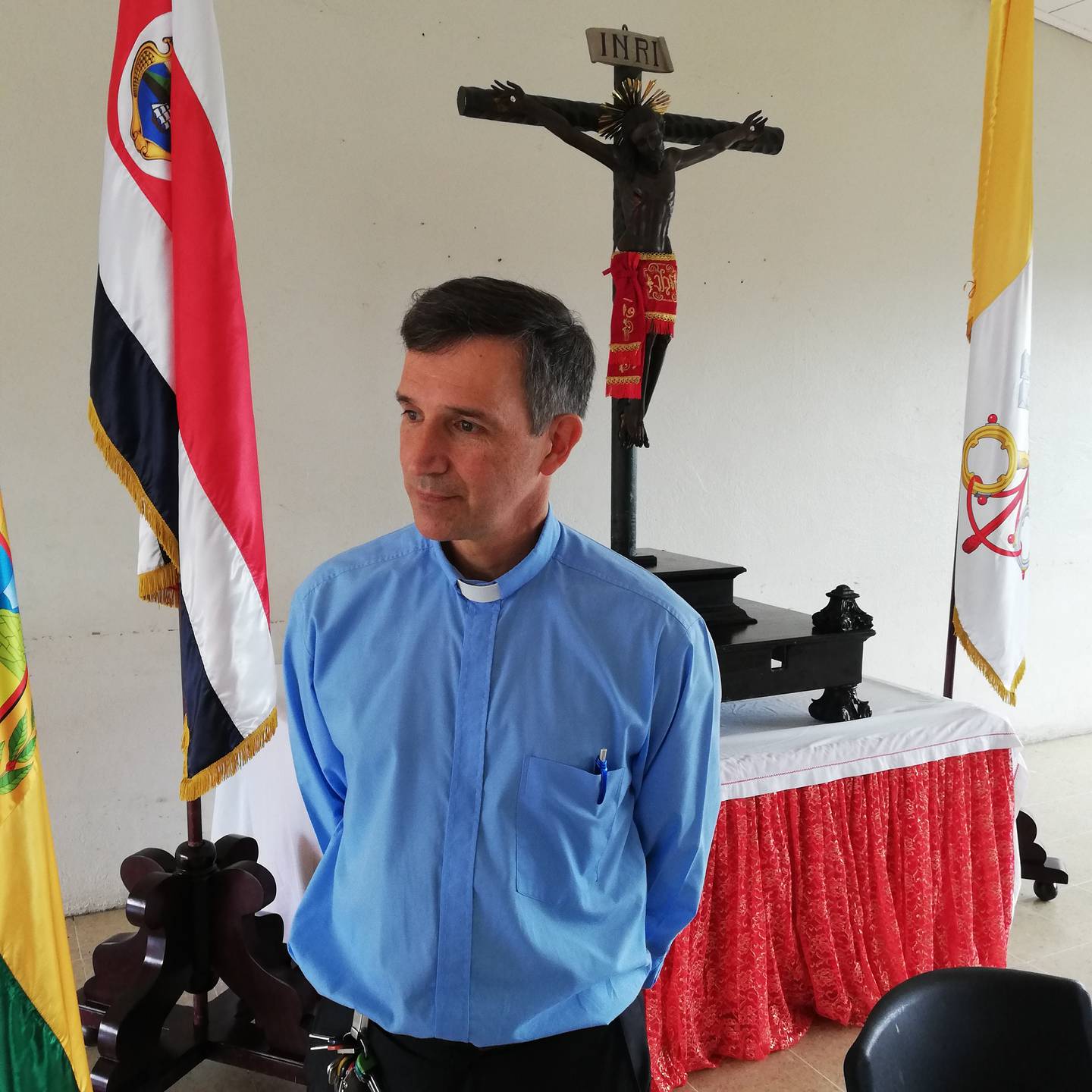 Sacerdote Enrique Rivero Hidalgo cura párroco del Santuario Nacional Santo Cristo de Esquipulas en Alajuelita