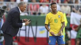 Neymar ha pasado 14 minutos en el suelo durante el Mundial