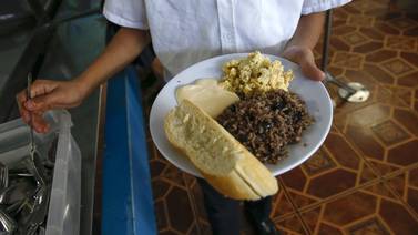 Comedores escolares han dejado de servir 70 millones de platos por sobreprecios del CNP