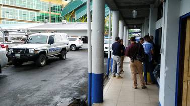 OIJ allana delegación policial de Limón por muerte de adolescente en actos de vandalismo