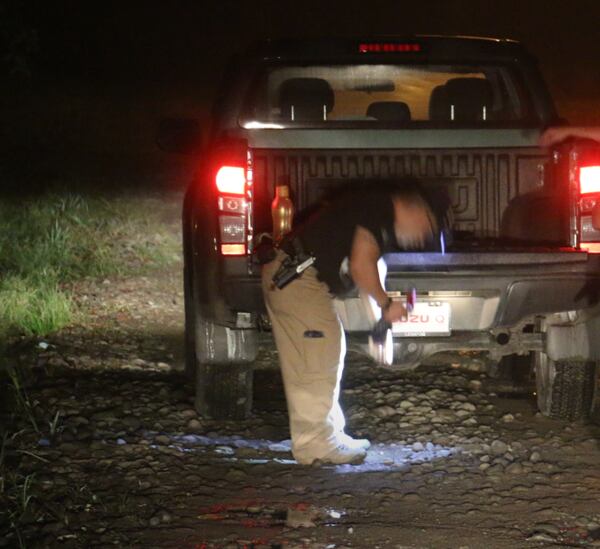 El OIJ investiga el asalto y balacera en el bar El único en Iztarú de Ticabán. Foto: Reiner Montero