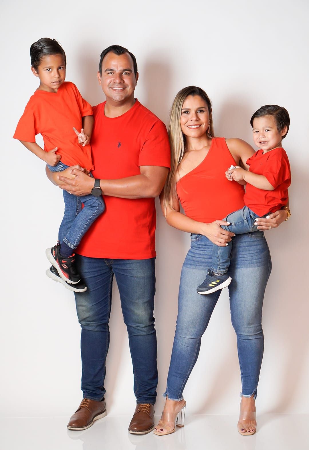 Maynor Solano está más enamorado que nunca | La Teja