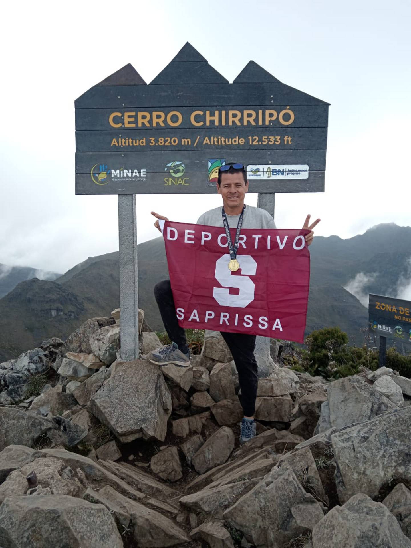 Literalmente Carlos dejó en lo más alto de Costa Rica al Saprissa. Foto: Cortesía.