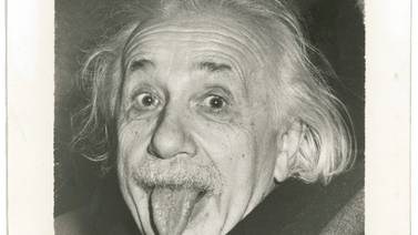 Carta de Einstein que cuestiona la existencia de Dios se vendió en ¢1.729 millones