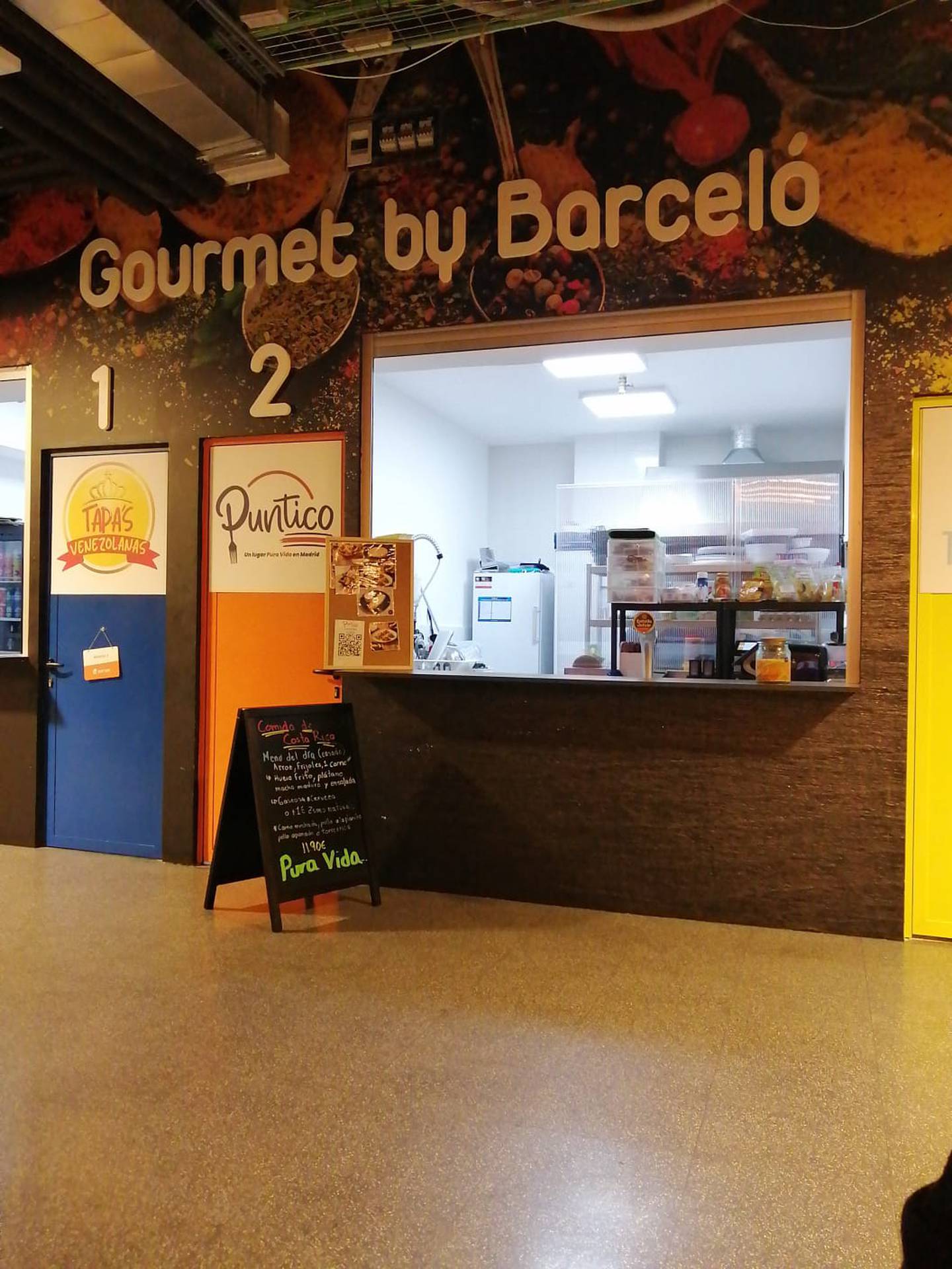 “El Puntico. Un lugar pura vida en Madrid”, es el restaurante que le pondrá sabor el próximo domingo 30 de julio al fiestón costarricense que se armará para celebrar los 199 años de la Anexión de Guanacaste. Es de la tica Geannina Ortega, Nina.