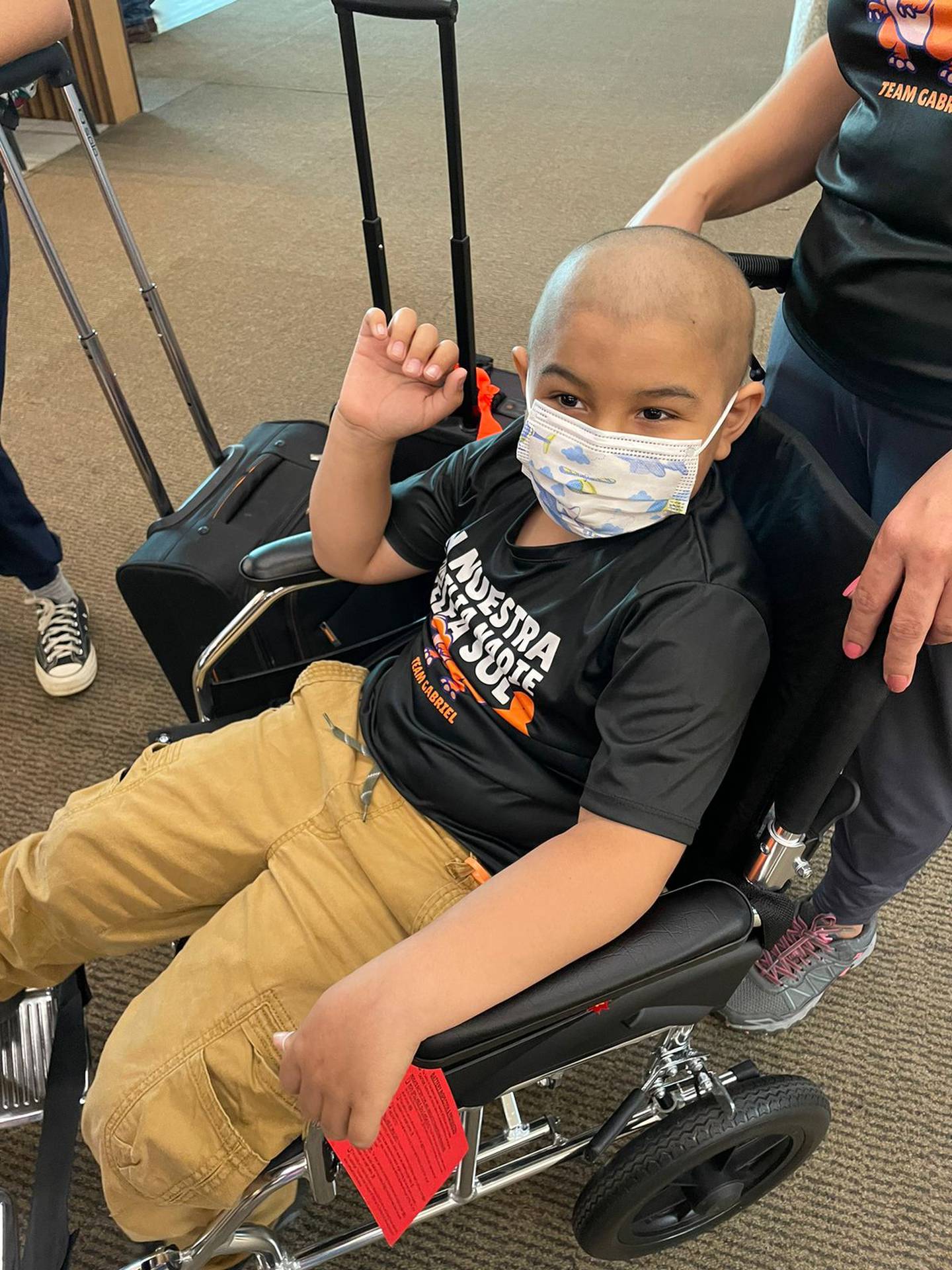 Luis Gabriel Ávila González es un niño tico de 7 años que está peleando una guerra contra la leucemia.