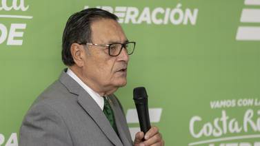 Guillermo Constenla se une a Figueres y desiste de precandidatura en el PLN