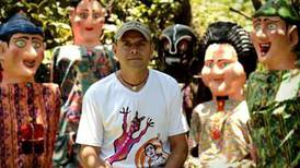 (Videos) Mascarero de Ciudad Colón: “No haría una máscara de un político o deportista”