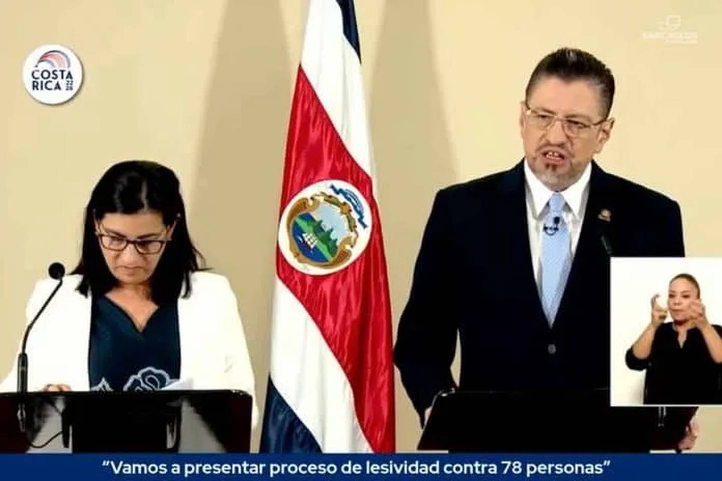 El presidente, Rodrigo Chaves Robles, y la ministra de Educación, Katharina Müller Castro, nombraron a Guillermo Malavassi en el Consejo de Educación