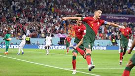 Portugal se llevó su primer triunfo en noche de récord para Cristiano Ronaldo