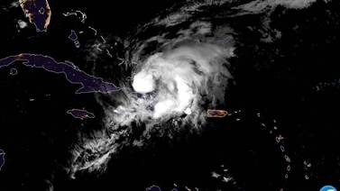 Huracán Isaías gana fuerza y va hacia Florida, epicentro de la pandemia