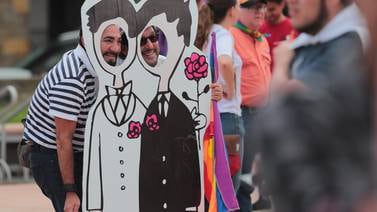 280 parejas gais ticas presionan por casarse 
