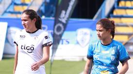 Paliza histórica en el fútbol femenino: Sporting venció 10-0 a Suva Sports
