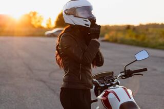 "Ladies en Red" es un evento para que las mujeres que viajen en moto puedan recorrer el Valle Central, por una buena causa. Cortesía.
