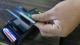 Abogado presenta recurso de amparo contra uso de pin en pago con tarjetas 