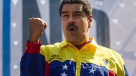 Casa Blanca espera que revuelta saque a Maduro del poder