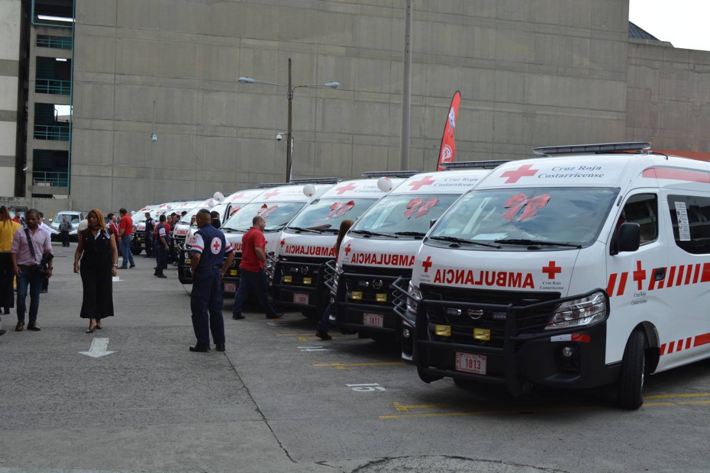Junta de Protección Social entregó 11 nuevas ambulancias a la Cruz Roja