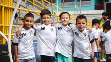 Sporting organizó una fiesta para niños de zonas marginales y la cantidad de chiquitos que ayudó es de aplaudir