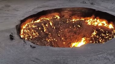 Las puertas del infierno, el cráter que arde desde hace 50 años