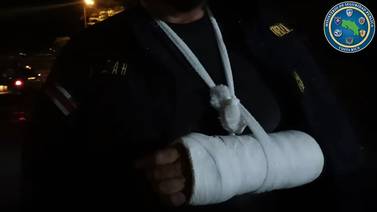 Enfrentamientos en manifestaciones dejan 22 policías heridos y 17 bochincheros detenidos 