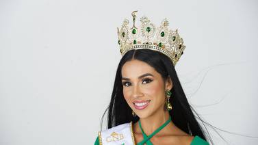 Brenda Muñoz deslumbró en la competencia en traje de baño en el Miss Grand International 