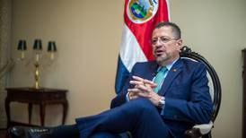 Luis Guillermo Solís dice si meterán o no a Rodrigo Chaves al chat de expresidentes en el futuro