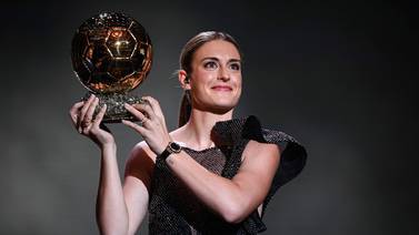 Española hace historia, primera mujer en ganar el Balón de Oro dos años consecutivos