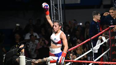 Yokasta Valle retiene sus títulos mundiales en las 105 libras y lanza un desafío a Seniesa Estrada 