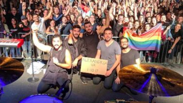 Cancelan concierto de banda gay por “atentar contra los valores y símbolos cristianos”