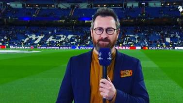 (Video) Comentarista de fútbol alemán hace teletrabajo narrando el tráfico para alegrar a la gente