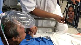 Coronavirus: Hospital San Vicente de Paúl usa tabletas para que internados se comuniquen con familiares