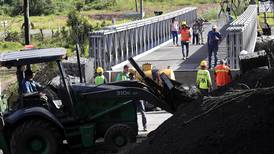 ¡Tenga cuidado! Aplican cierres en puente sobre el río Sarapiquí debido a mejoras