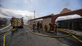 Fuego destruyó apartamentos en San Isidro de Heredia 