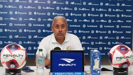 Fedefútbol le pasa a FIFA denuncia de Rándall Poveda sobre llamadas de gerentes a árbitros