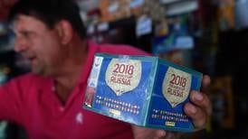 En Venezuela prefieren comer que llenar el álbum Panini del Mundial