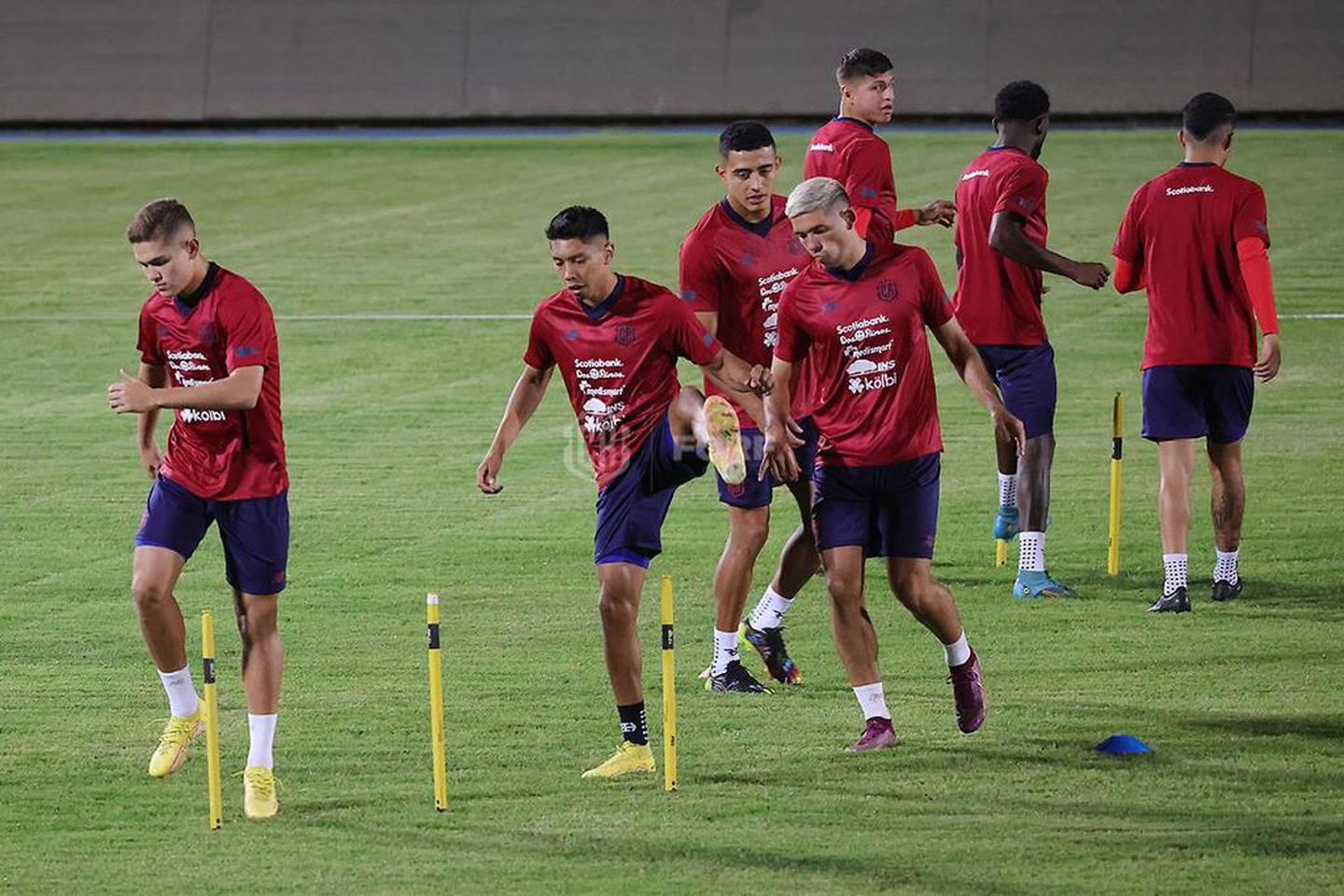 Entrenamiento de la Selección Nacional, en Kuwait. Prensa Fedefútbol.