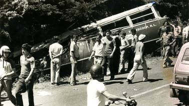 “Todo sucedió porque la batería del bus estaba mala”, cuatro sobrevivientes recuerdan accidente que llenó de luto al fútbol nacional