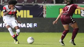 Aficionados morados no pasan por alto papelón de Saprissa femenino en la Supercopa 