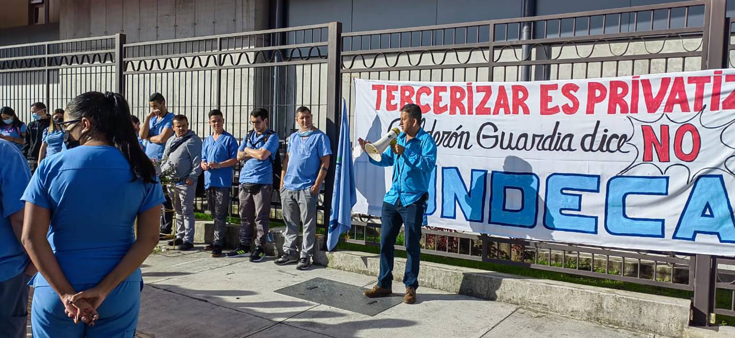 Protesta contra privatización de la Torre Este del Hospital Calderón Guardia
