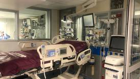 Solo hay 89 camas disponibles de cuidados intensivos para pacientes covid-19