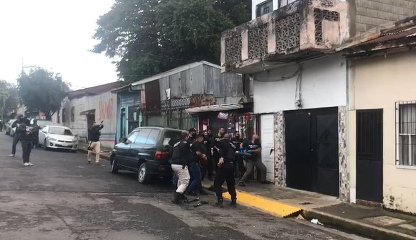 Detienen a hombre apellidado Agüero sospechoso de masturbarse cerca de mujeres en San José. Foto OIJ.