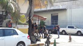 Allanan municipalidad de Puntarenas por supuestas irregularidades en concesión de balneario