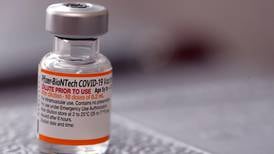 Hoy se vencen miles de vacunas contra el covid-19