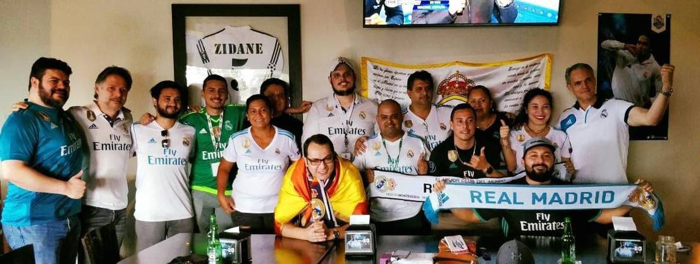Aficionados del Real Madrid, miembros de la peña en CR. Cortesía.