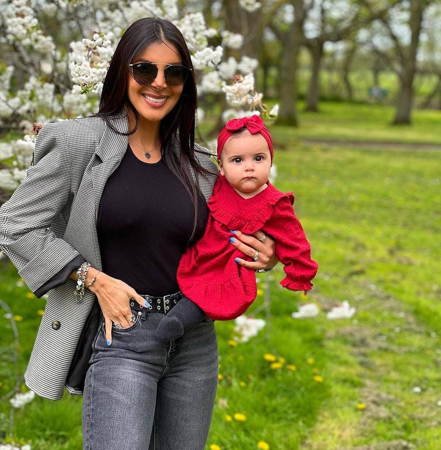 La expresentadora ama cada minuto que pasa con su bebita Julia, de 8 meses. Instagram.