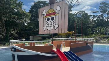 Balneario conquista a los niños con un barco de One Piece 